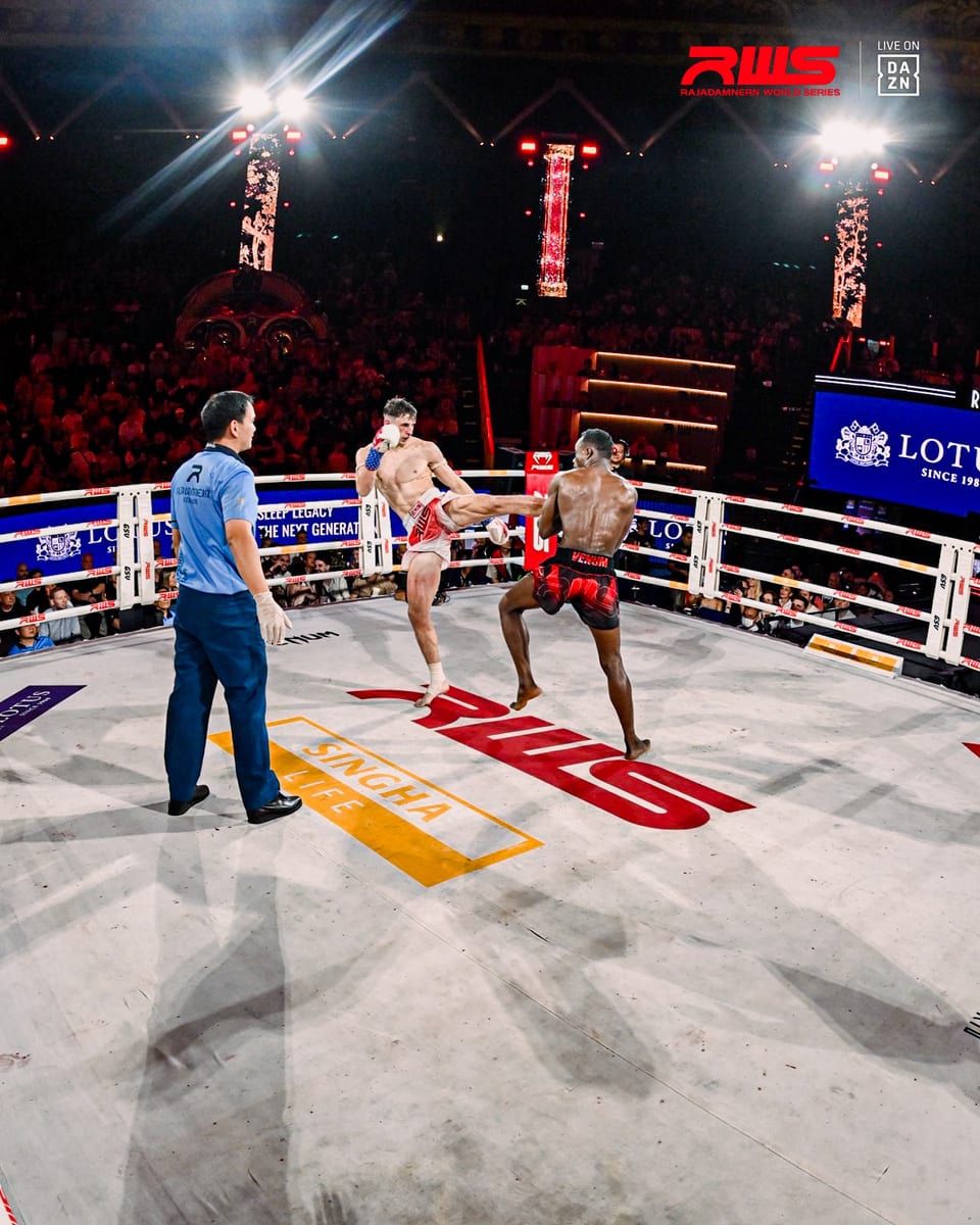 Louie Doherty exchanging kicks in the centre of the ring
